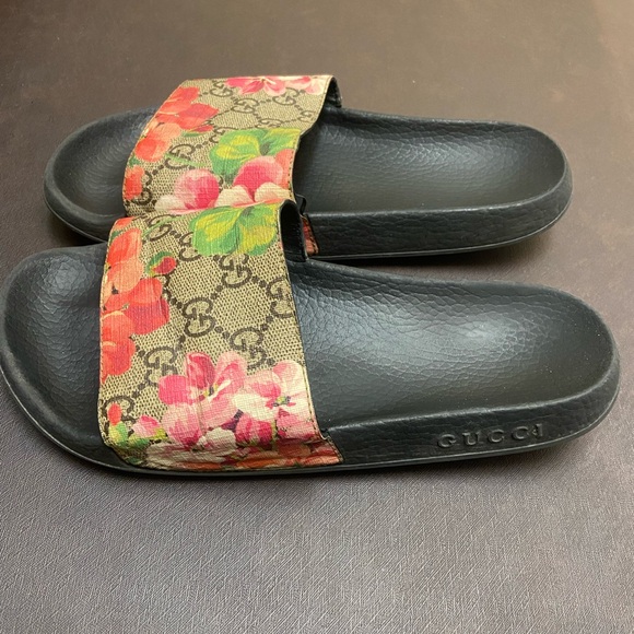 Worn but in good condition - Picture 2 of 5